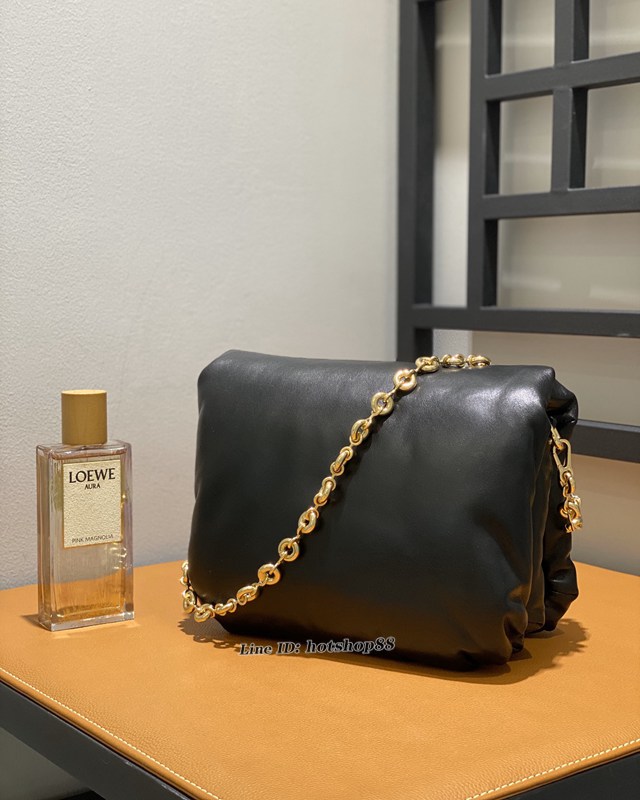 Loewe專櫃2022新款Goya羊皮包包女款肩背包 羅意威甜甜圈金屬短鏈條女包 型號9801# lyw1539